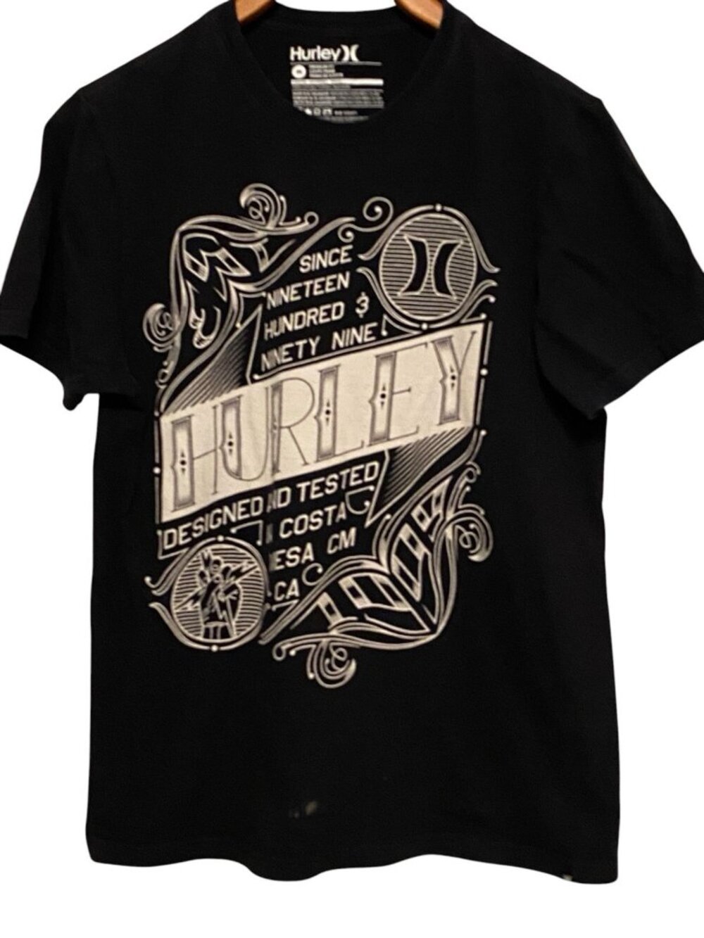 Hurley T-Shirt Men's Medium Black Logo Graphic Short Sleeve Surf Skate